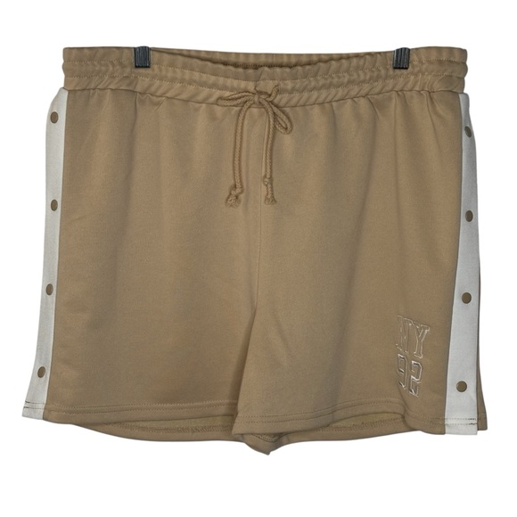 April Kiss Pants - April Kiss Gym Shorts Women’s XL NY 92 Button Up Legs Drawstring Polyester NWT